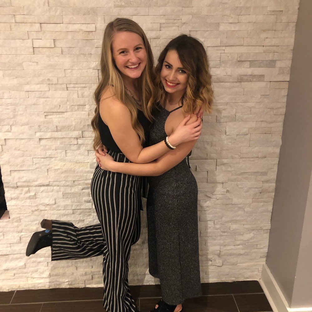 Meet your Posher, Leslie